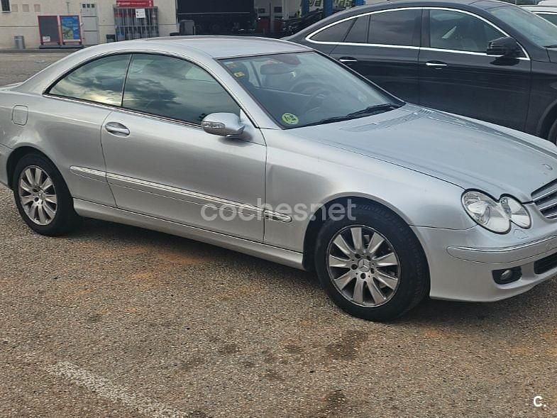Gris / plata Usado 2005 Mercedes CLK280 Elegance Coupe | 7000 € (Super precio) - Imagen 1/4
