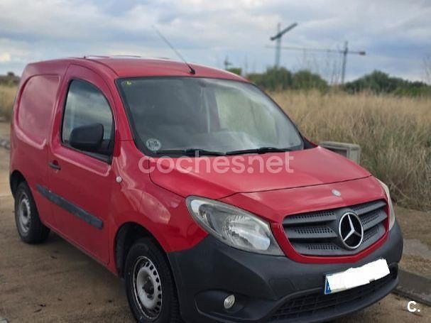 Rojo Usado 2015 Mercedes Citan 109 Familiar | 7500 € - Imagen 1/4