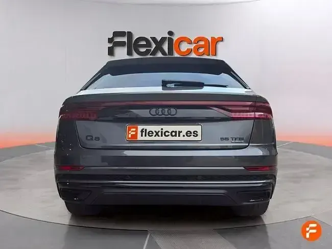 Usado Audi Q8 340 CV (250 kW) 2020 Gris SUV