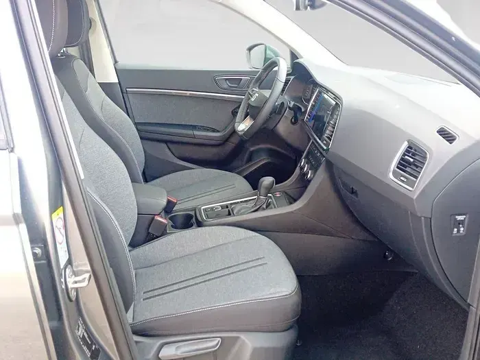Usado Seat Ateca Style 150 CV (110 kW) 2025 Gris SUV