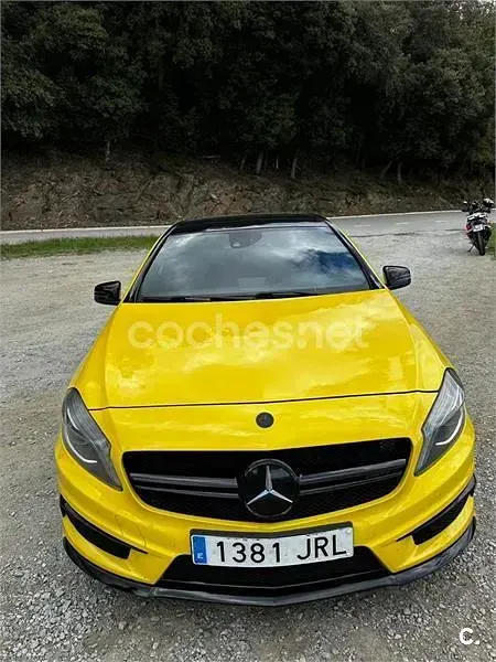 Usado Mercedes A45 AMG AMG 360 CV (264 kW) 2016 Amarillo Utilitario