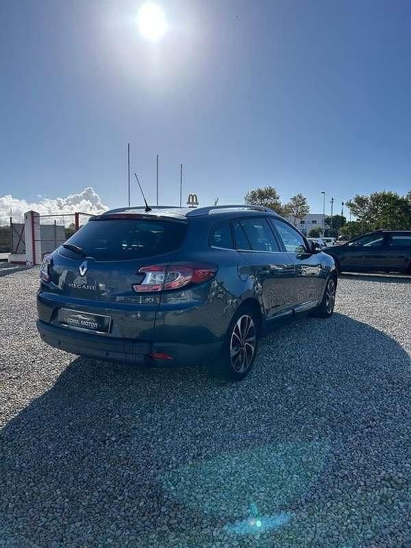 Usado Renault Mégane GrandTour Bose Edition 131 CV (96 kW) 2015 Blanco Familiar