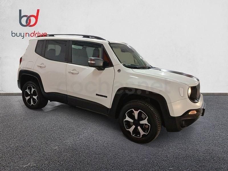 Usado Jeep Renegade Trailhawk 240 CV (176 kW) 2022 Blanco SUV