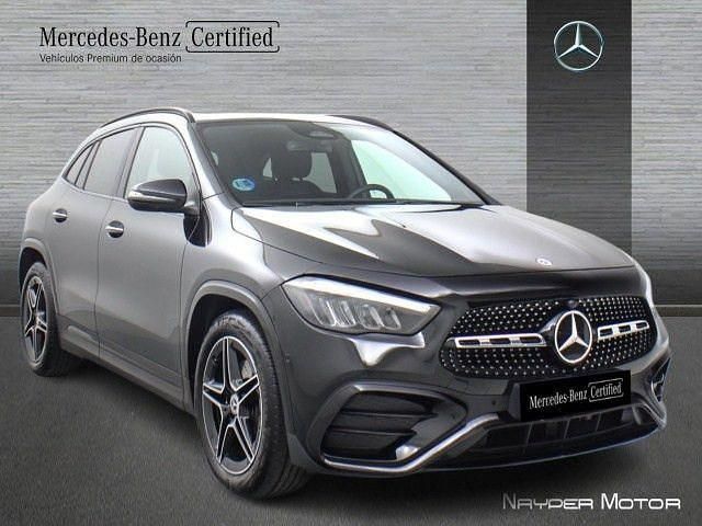 Usado Mercedes GLA200 AMG line 163 CV (119 kW) 2025 Negro cosmos SUV