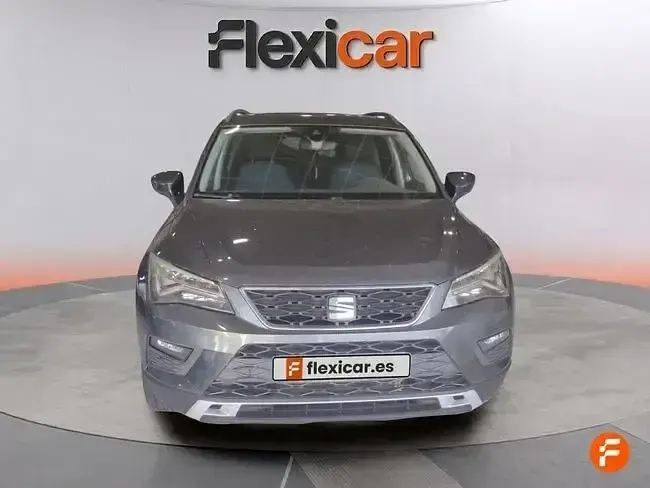 Usado Seat Ateca Reference 116 CV (85 kW) 2018 Gris SUV