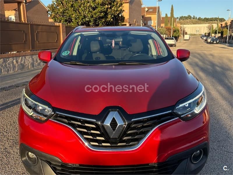 Usado Renault Kadjar Zen 130 CV (95 kW) 2016 Rojo SUV