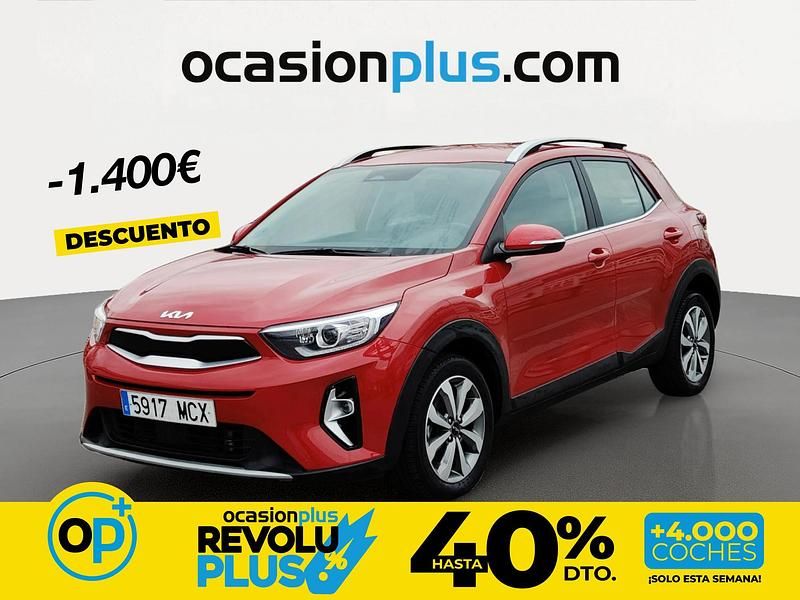 Usado Kia Stonic 100 CV (73 kW) 2022 Rojo SUV