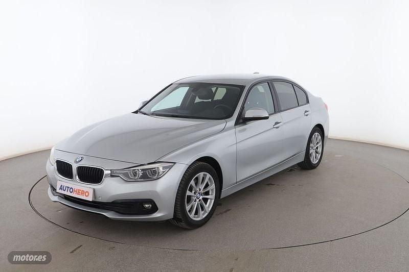 Gris Usado 2019 BMW 320 Sport Line Berlina | 21.899 € (Buen precio) - Imagen 1/3