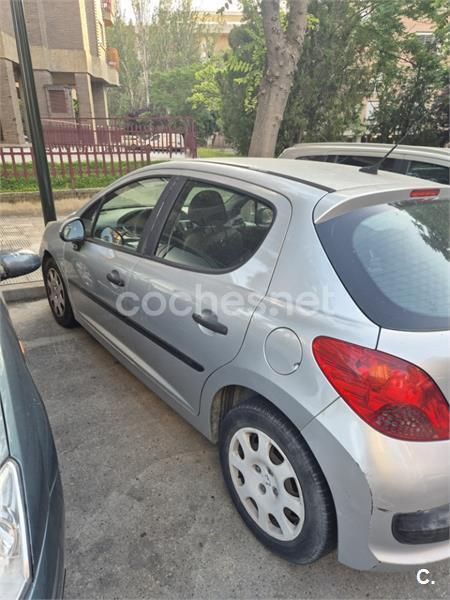 Gris / plata Usado 2008 Peugeot 207 Berlina | 2100 € (Super precio) - Imagen 1/4