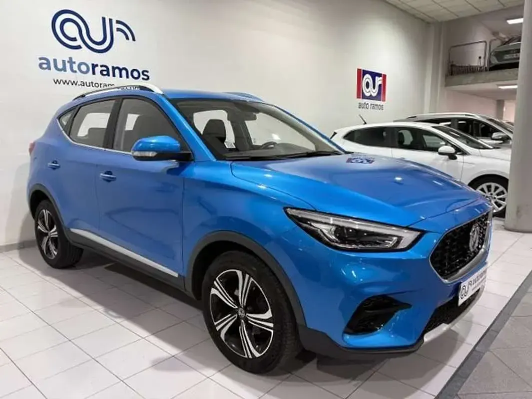 Usado MG ZS Comfort 111 CV (81 kW) 2022 Azul SUV
