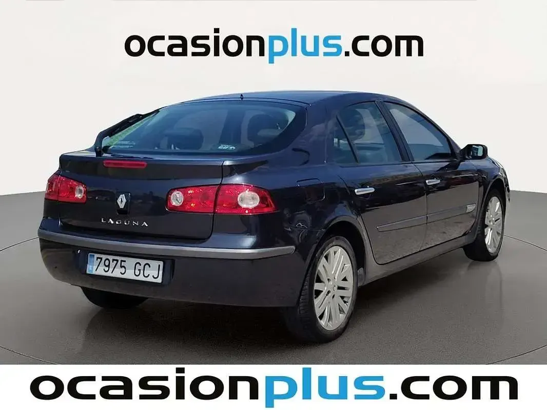 Usado Renault Laguna III Dynamique 150 CV (110 kW) 2008 Gris Berlina