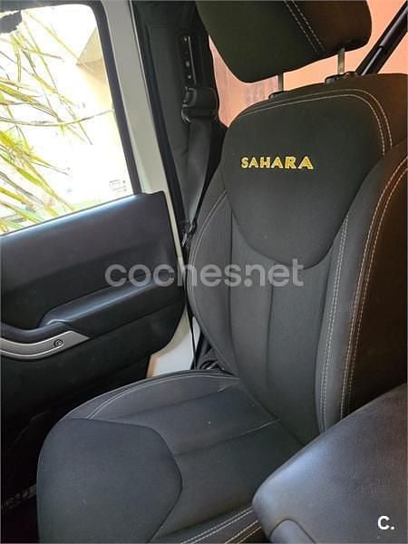 Usado Jeep Wrangler Sahara 200 CV (147 kW) 2015 Blanco SUV