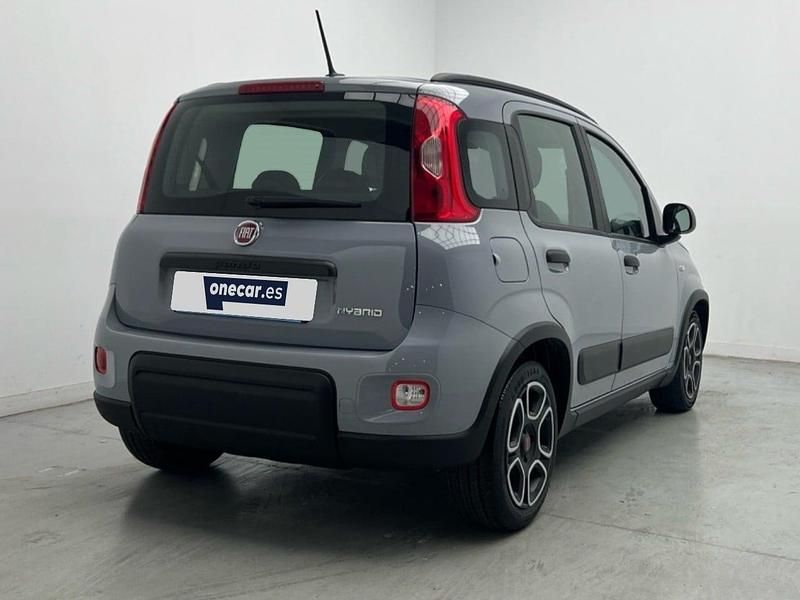 Usado Fiat Panda City Life 70 CV (51 kW) 2022 Gris Utilitario