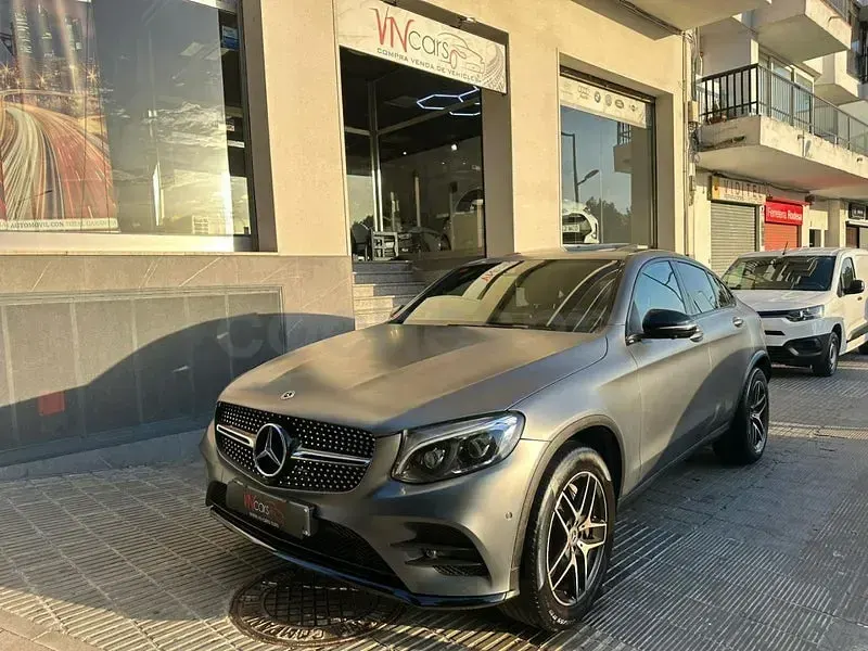 Usado Mercedes GLC250 204 CV (150 kW) 2019 Gris / plata SUV