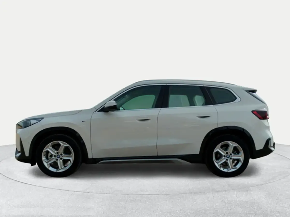 Usado BMW iX1 Comfort Edition 150 kW (204 CV) 2026 Blanco SUV