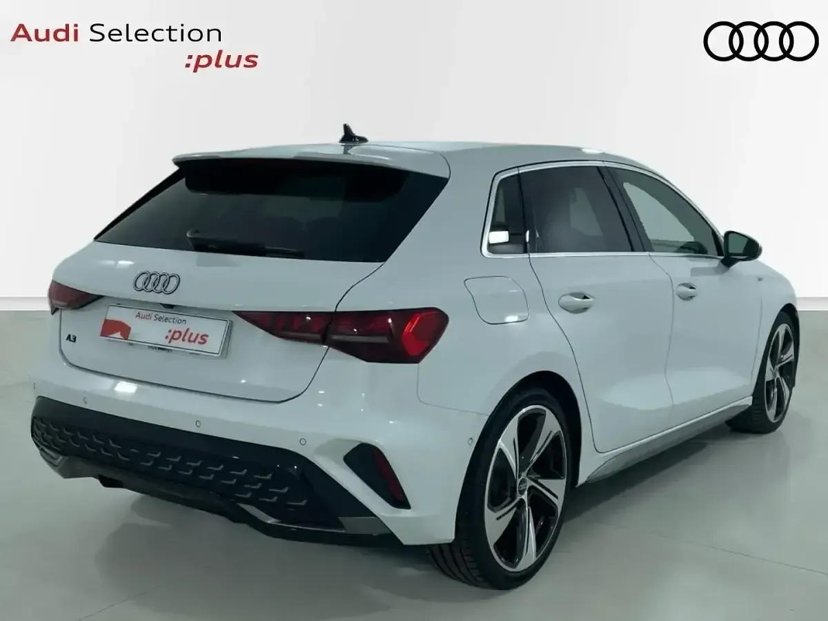 Usado Audi Q3 S-Line 150 CV (110 kW) 2025 Blanco SUV