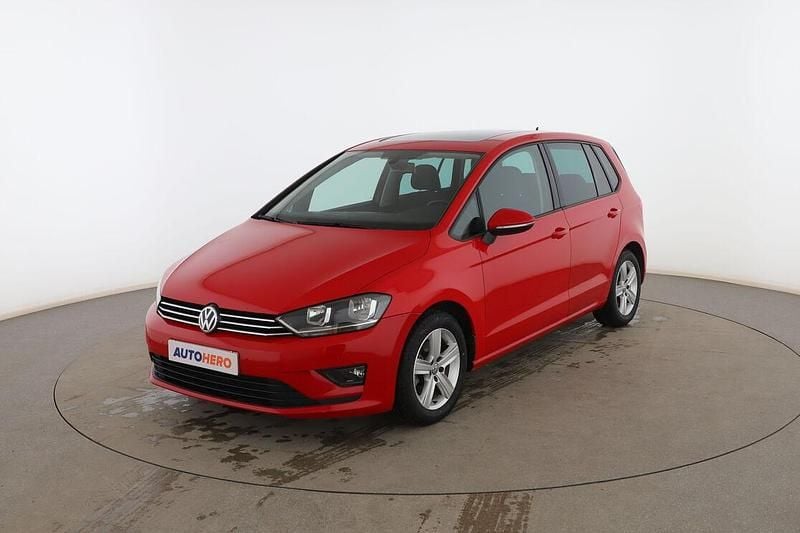 Rojo Usado 2016 VW Golf Sportsvan Advance Monovolumen | 13.799 € (Buen precio) - Imagen 1/3