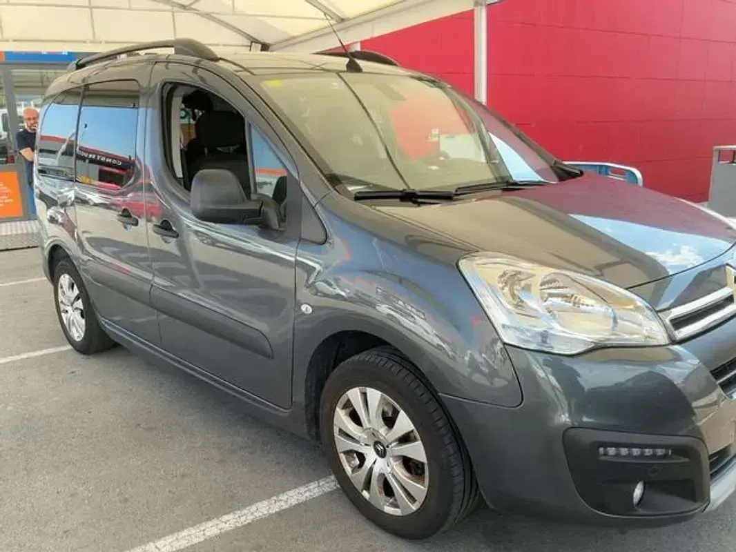 Usado Citroën Berlingo 100 CV (73 kW) 2018 Gris Monovolumen