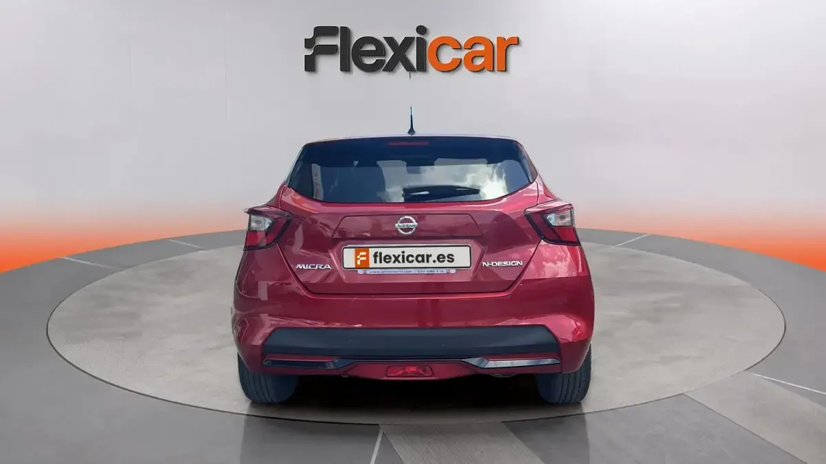 Usado Nissan Micra Acenta 92 CV (67 kW) 2022 Rojo Utilitario