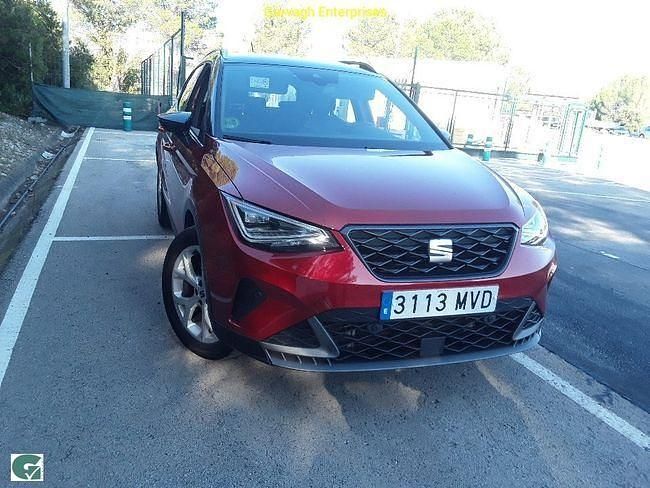 Usado Seat Arona FR 116 CV (85 kW) 2024 Rojo SUV