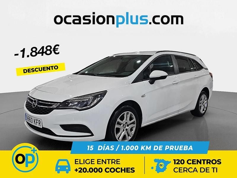 Usado Opel Astra Selective 110 CV (80 kW) 2017 Blanco Familiar
