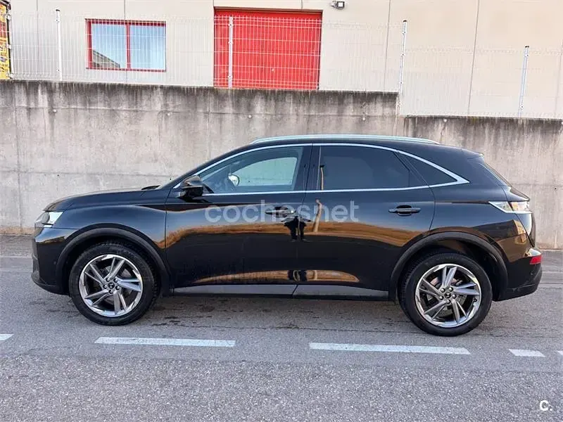Usado DS Automobiles DS7 Crossback 130 CV (95 kW) 2021 Negro SUV
