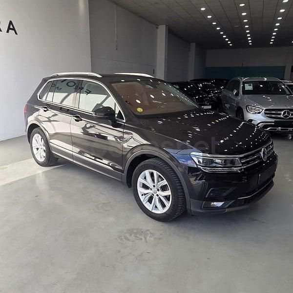 Usado VW Tiguan Sportline 150 CV (110 kW) 2018 Negro SUV