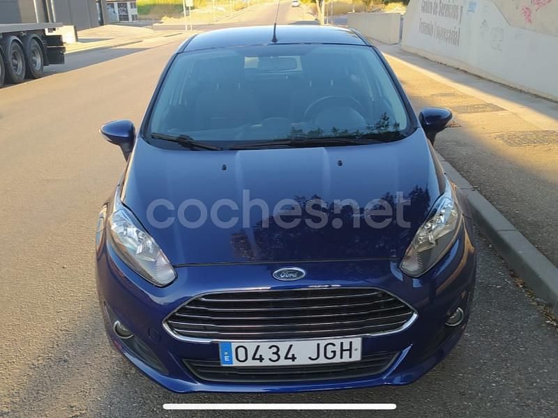 Azul Usado 2017 Ford Fiesta Trend Utilitario | 8900 € (Precio justo) - Imagen 1/4