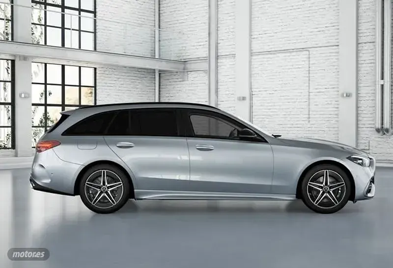 Usado Mercedes C220 200 CV (147 kW) 2025 Plateado Familiar