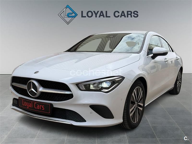 Usado Mercedes CLA180 122 CV (89 kW) 2019 Blanco Berlina
