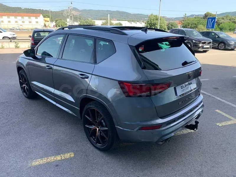 Usado Cupra Ateca VZ 300 CV (220 kW) 2025 Gris / plata SUV