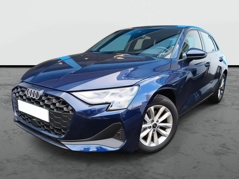 Usado Audi A3 Sportback 116 CV (85 kW) 2025 Azul navarra metalizado Utilitario