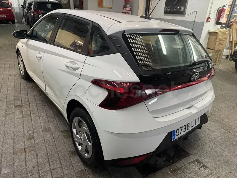 Usado Hyundai i20 100 HP (73 kW) 2021 Branco Citadino