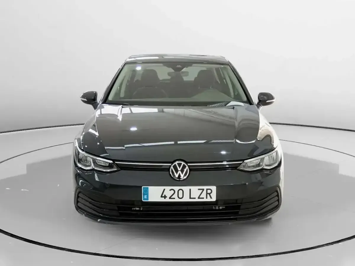 Usado VW Golf VIII 116 CV (85 kW) 2022 Gris Berlina