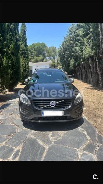 Negro Usado 2017 Volvo XC60 R-Design SUV | 18.500 € (Precio justo) - Imagen 1/4