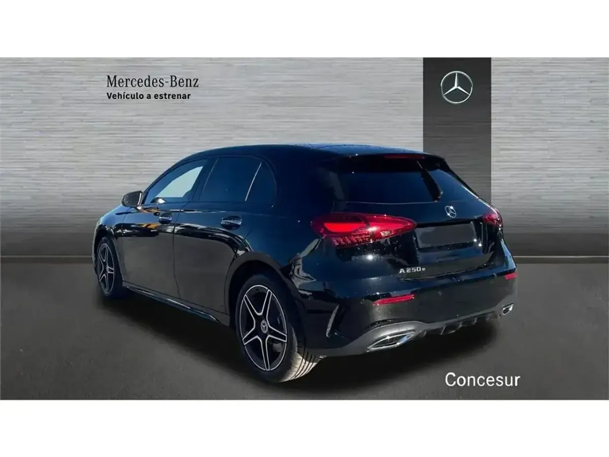 Usado Mercedes A250 217 CV (159 kW) 2024 Blanco Berlina