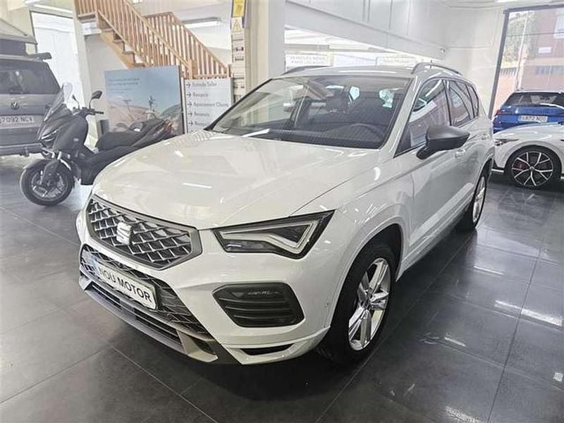 Blanco Usado 2024 Seat Ateca FR SUV | 28.900 € (Un poco caro) - Imagen 1/4