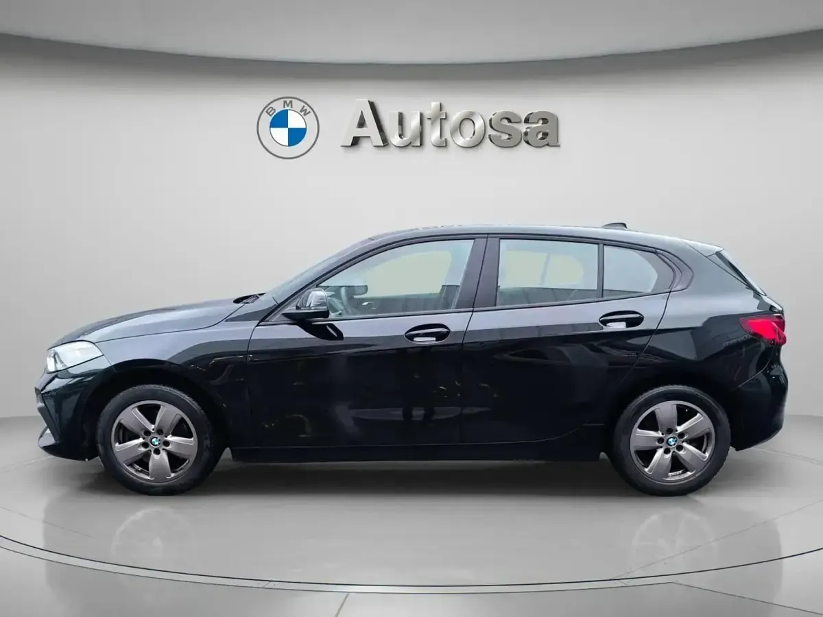 Usado BMW 116 116 CV (85 kW) 2022 Negro Utilitario
