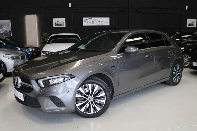 Gris Usado 2020 Mercedes A250 Utilitario | 23.500 € (Precio justo) - Imagen 1/4
