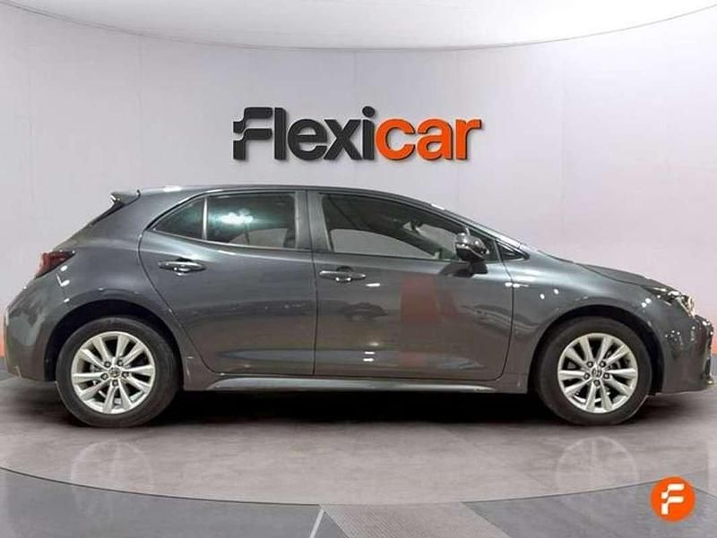 Usado Toyota Corolla Active 140 CV (102 kW) 2023 Gris Utilitario