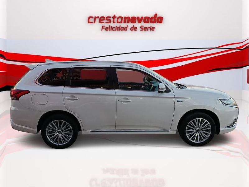 Usado Mitsubishi Outlander P-HEV 220 CV (161 kW) 2020