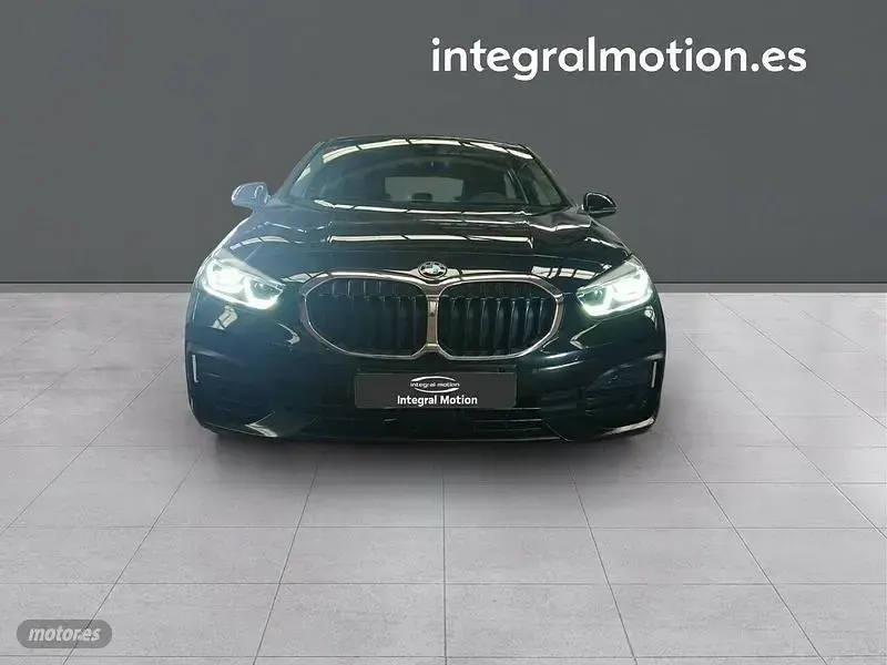 Usado BMW 116 116 CV (85 kW) 2021 Negro Utilitario