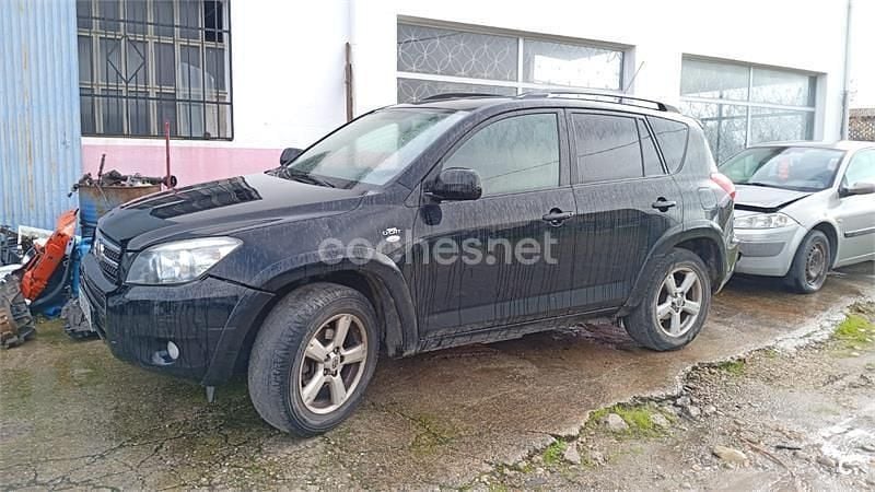 Usado Toyota RAV4 177 CV (130 kW) 2009 Negro SUV