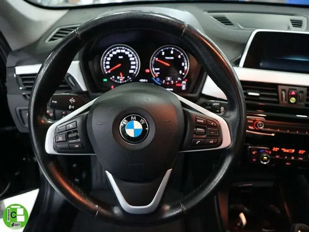 Usado BMW X1 116 CV (85 kW) 2019 Negro SUV