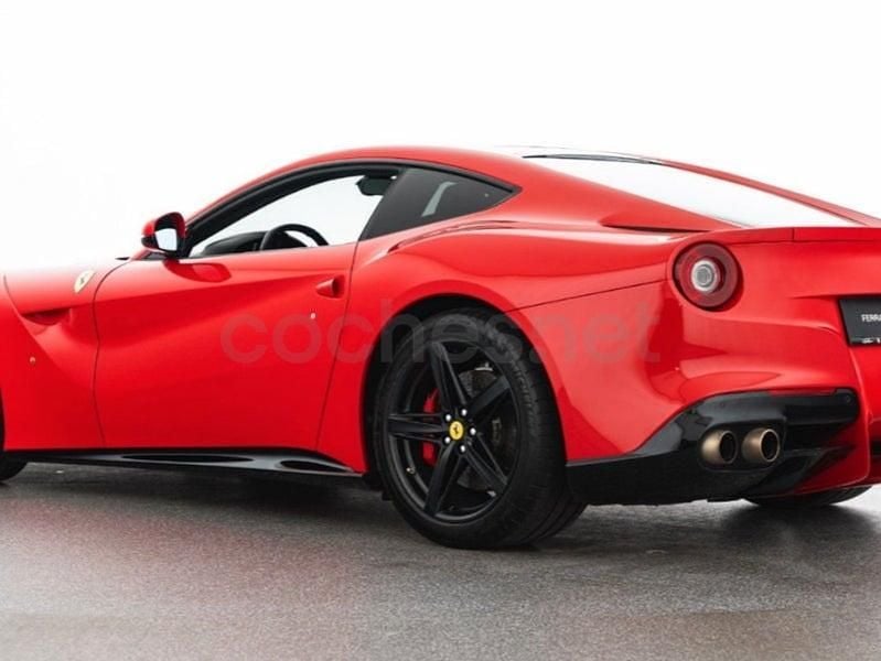 Usado Ferrari F12 741 CV (545 kW) 2013 Rojo Coupe