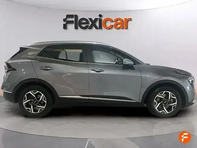 Usado Kia Sportage 136 CV (100 kW) 2023 Gris SUV