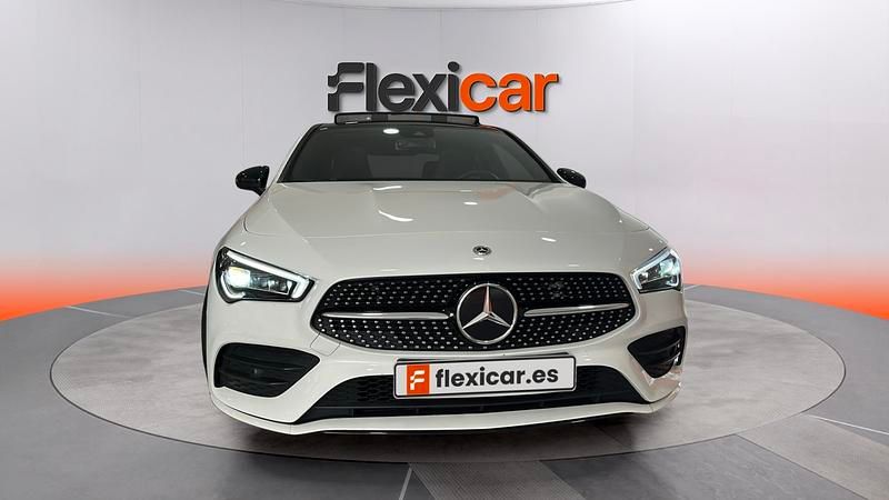 Usado Mercedes CLA200 163 CV (119 kW) 2022 Blanco Berlina