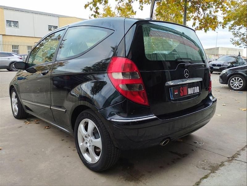 Usado Mercedes A150 Avantgarde 95 CV (69 kW) 2007 Negro Berlina