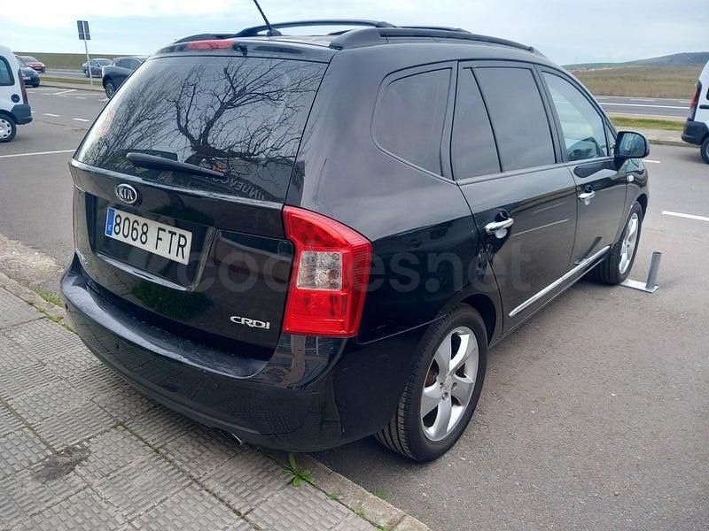 Usado Kia Carens 140 CV (102 kW) 2007 Negro Monovolumen