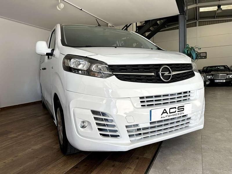 Usado Opel Vivaro 120 HP (88 kW) 2022 Branco Monovolume